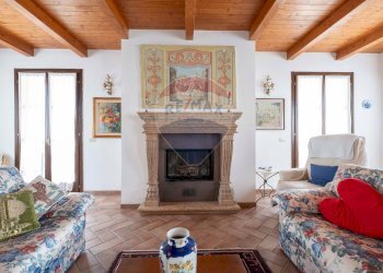 Soggiorno - Villa CONTRADA LAMATICCI
 
26, Morrovalle - foto 18