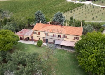 Casa all\'aperto - Casa semi indipendente Via serra
 
48, San Marcello - foto 2