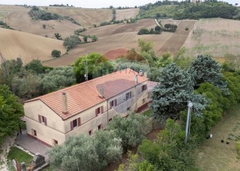Casa all\'aperto - Casa semi indipendente Via serra
 
48, San Marcello - foto 3