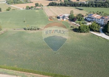 Giardino - Appartamento via Ancona
 
100, Jesi - foto 2