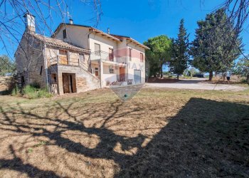 Casa all\'aperto - Casa indipendente CONTRADA FONTEROSA
 
6, Montelupone - foto 17