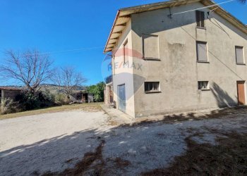 Casa all\'aperto - Casa indipendente CONTRADA FONTEROSA
 
6, Montelupone - foto 24