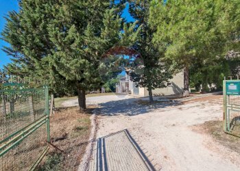 Non correlato - Casa indipendente CONTRADA FONTEROSA
 
6, Montelupone - foto 34