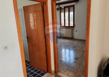 Hall / corridoio - Casa indipendente CONTRADA FONTEROSA
 
6, Montelupone - foto 35