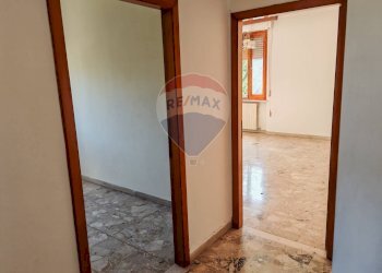 Hall / corridoio - Casa indipendente CONTRADA FONTEROSA
 
6, Montelupone - foto 37