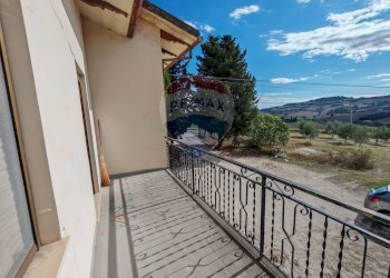 Balcone - Casa indipendente CONTRADA FONTEROSA
 
6, Montelupone - foto 53