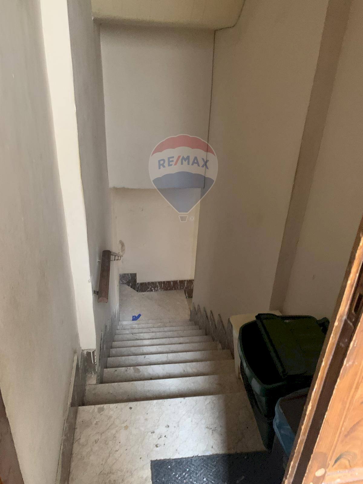 Scale - Bilocale Via San Domenico
 
53, Caltanissetta - foto 3