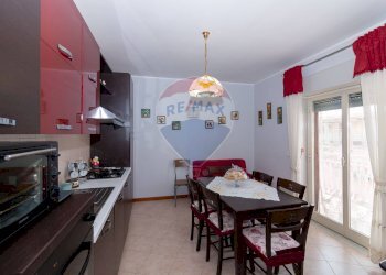 Cucina - Appartamento Via Antonino corsaro
 
9, Camporotondo Etneo - foto 3