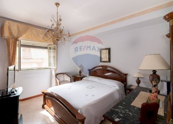 Camera / camera da letto - Appartamento Via Antonino corsaro
 
9, Camporotondo Etneo - foto 15