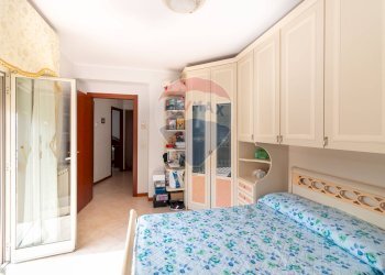 Camera / camera da letto - Appartamento Via Antonino corsaro
 
9, Camporotondo Etneo - foto 19