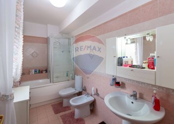 Bagno - Appartamento Via Antonino corsaro
 
9, Camporotondo Etneo - foto 23