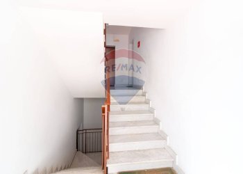 Scale - Appartamento Via Antonino corsaro
 
9, Camporotondo Etneo - foto 27