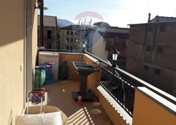 Balcone - Appartamento luigi pirandello
 
2, Moio Alcantara - foto 1