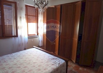 Camera / camera da letto - Four-room apartment Piombino - photo 13