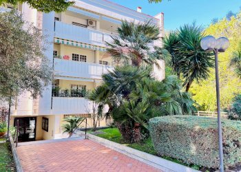 Edificio all\'aperto - Villa Bifamiliare Antonio Marino
 
61, Caserta - foto 53