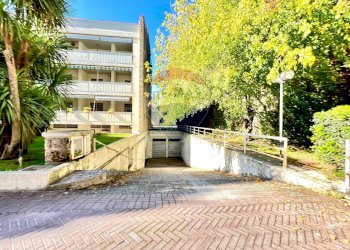 Edificio all\'aperto - Villa Bifamiliare Antonio Marino
 
61, Caserta - foto 57