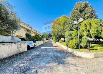 Edificio all\'aperto - Villa Bifamiliare Antonio Marino
 
61, Caserta - foto 62