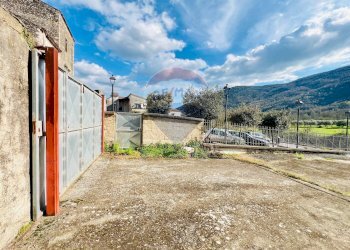 Foto 5 - Casa indipendente Via Contra Volturno
 
12, Baia e Latina - foto 5