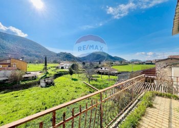 Foto 12 - Casa indipendente Via Contra Volturno
 
12, Baia e Latina - foto 12