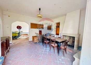 Foto 44 - Casa indipendente Via Contra Volturno
 
12, Baia e Latina - foto 44