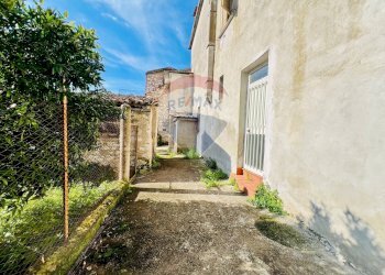 Foto 51 - Casa indipendente Via Contra Volturno
 
12, Baia e Latina - foto 51