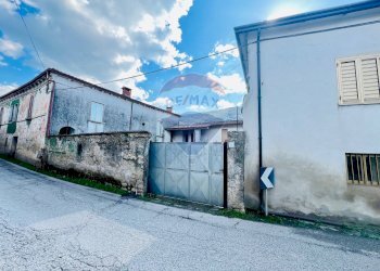 Foto 71 - Casa indipendente Via Contra Volturno
 
12, Baia e Latina - foto 71