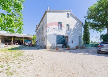 Casa all\'aperto - Rustico strada provinciale 75
 
sn, Teramo - foto 34