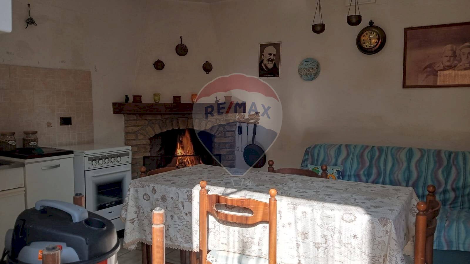 Cucina - Casa semi indipendente Forno Vecchio
 
11, Cocullo - foto 2