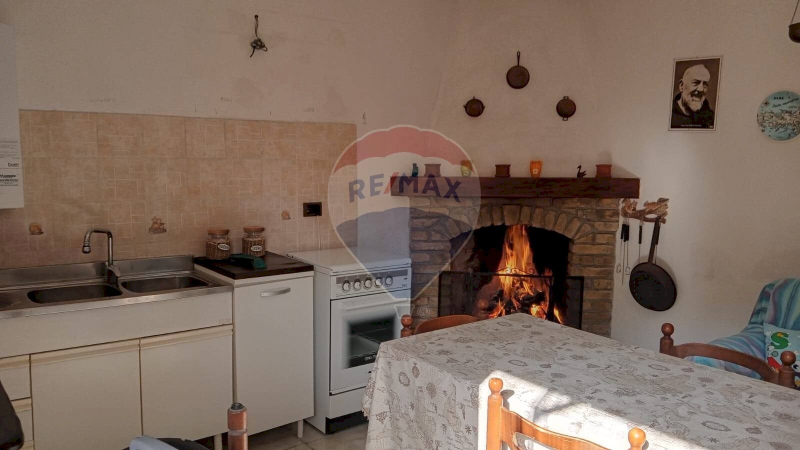 Cucina - Casa semi indipendente Forno Vecchio
 
11, Cocullo - foto 3