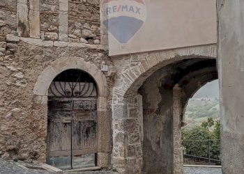 Edificio all\'aperto - Casa semi indipendente Forno Vecchio
 
11, Cocullo - foto 15
