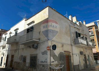 Edificio all\'aperto - Bilocale Via Trepiccioni
 
57, Vieste - foto 2