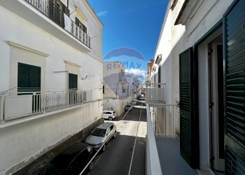 Balcone - Bilocale Via Trepiccioni
 
57, Vieste - foto 17