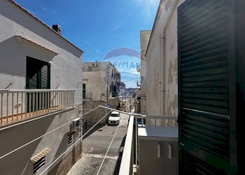 Balcone - Bilocale Via Trepiccioni
 
57, Vieste - foto 18