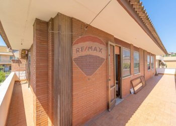 Balcone - Villa Via Portunno, Fiumicino - photo 34