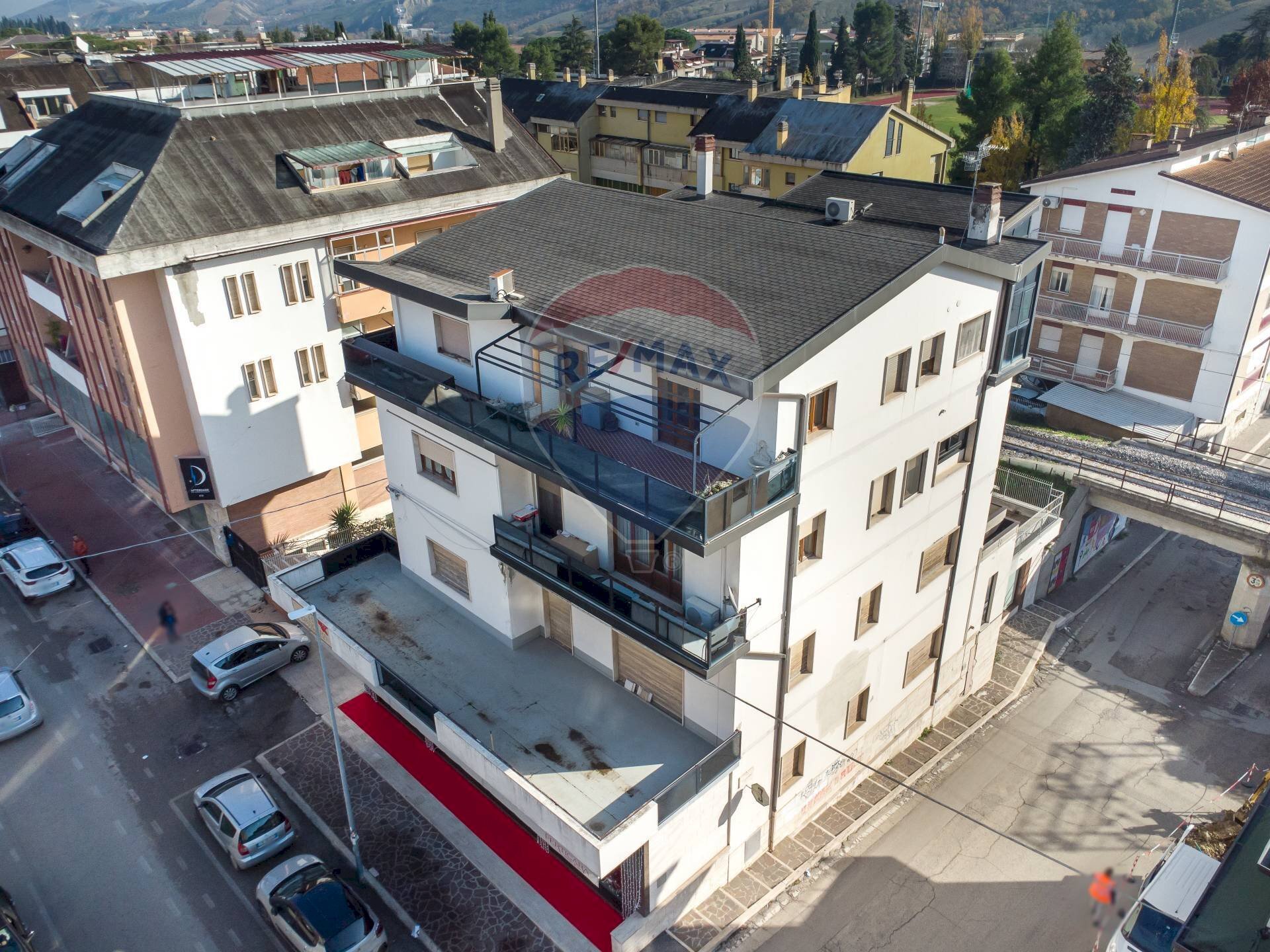 Edificio all\'aperto - Appartamento via francesco crispi
 
50, Teramo - foto 1