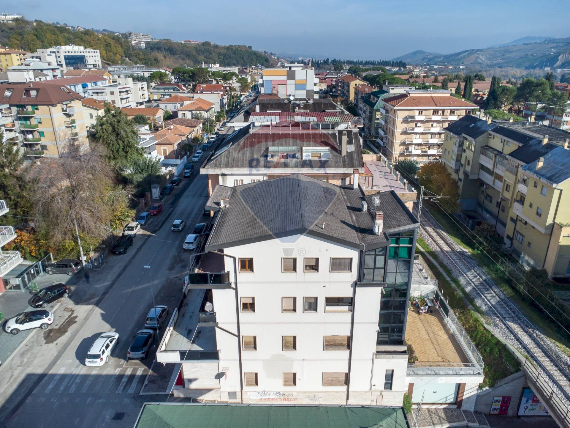 Edificio all\'aperto - Appartamento via francesco crispi
50, Teramo - foto 3