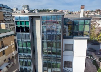 Edificio all\'aperto - Appartamento via francesco crispi
 
50, Teramo - foto 4