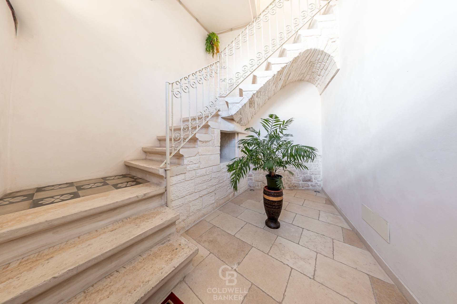 Foto 3 - Stabile - Palazzo VIA DONIZETTI
 
89, Martina Franca - foto 3