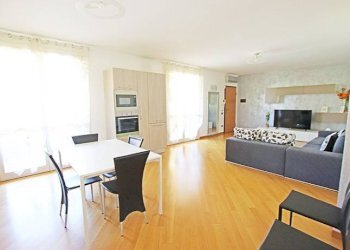 soggiorno - Trilocale via locatelli, Calcinate - foto 2