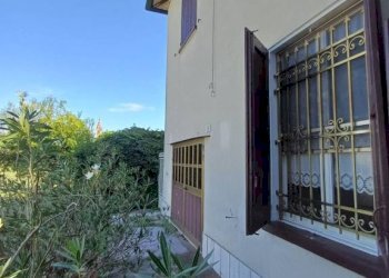 Facciata - Villa via Ivaldo Aguzzoli, Carpi - foto 7