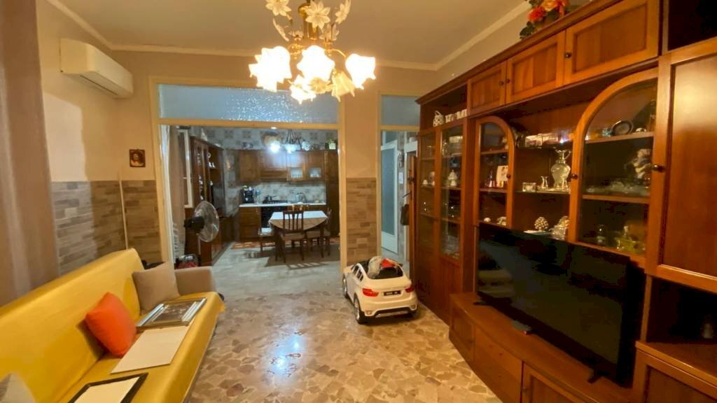 Salone - Appartamento via Villa, Carini - foto 3