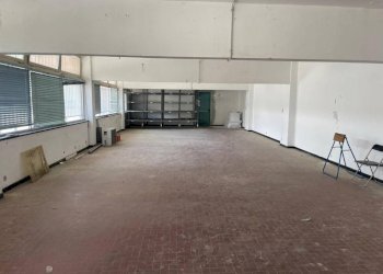 Interno non residenziale - Capannone via Pontasso, Casella - foto 4