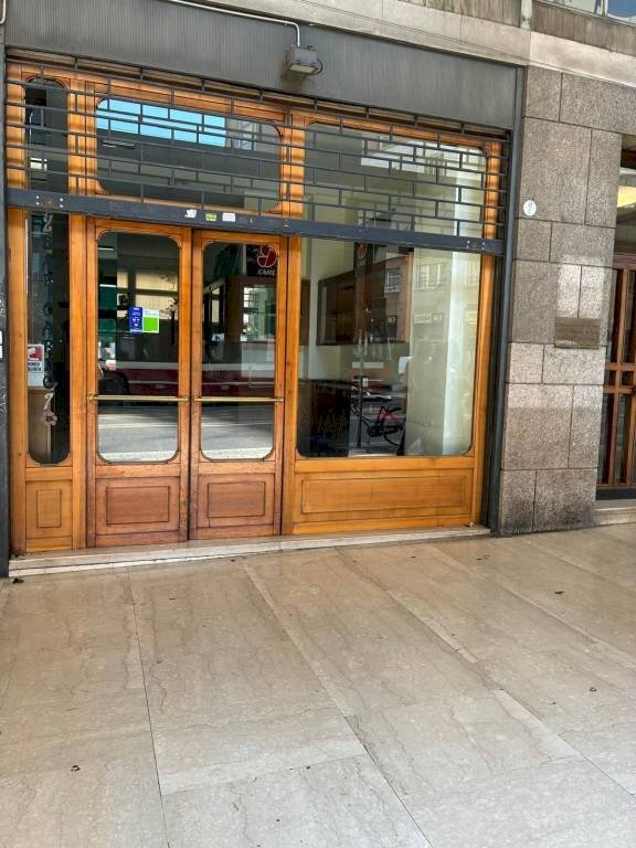 Facciata - Shop via Guglielmo Marconi, Bologna (neighborhood Marconi) - photo 2