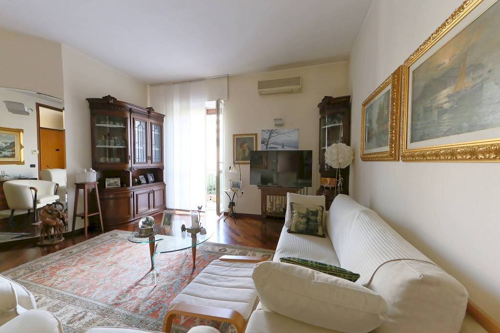 Salone - Trilocale via André-Marie Ampère, 3, Monza - foto 2