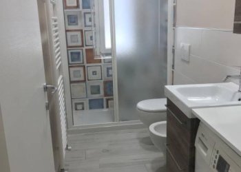 Bagno - Bilocale Cuneo (zona Centro) - foto 11