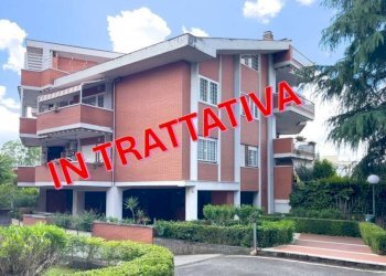 Facciata - Quadrilocale via Valerico Laccetti, 24, Roma - foto 1