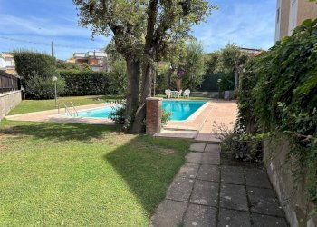 Piscina - Three-room apartment via Arcobaleno, 18, Anzio - photo 6