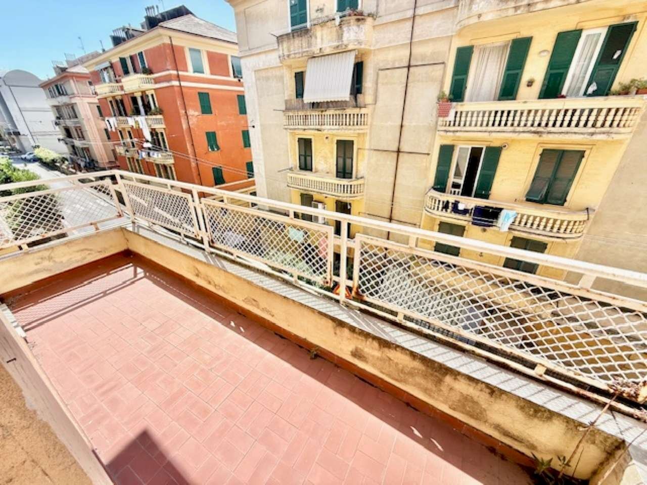 appartamento in vendita ordinato sestri ponente bi - Three-room apartment via dell'Insurrezione 23-25 Aprile 1945, Genova (neighborhood Sestri Ponente) - photo 1