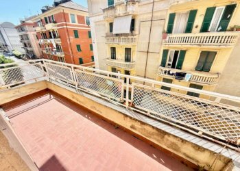 appartamento in vendita ordinato sestri ponente bi - Trilocale via dell'Insurrezione 23-25 Aprile 1945, Genova (zona Sestri Ponente) - foto 1