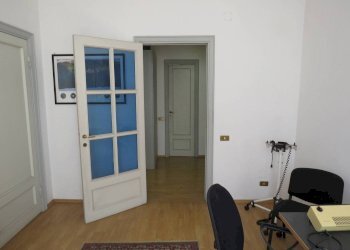 Ufficio Via alla Porta degli Archi, 1, Genova - foto 17